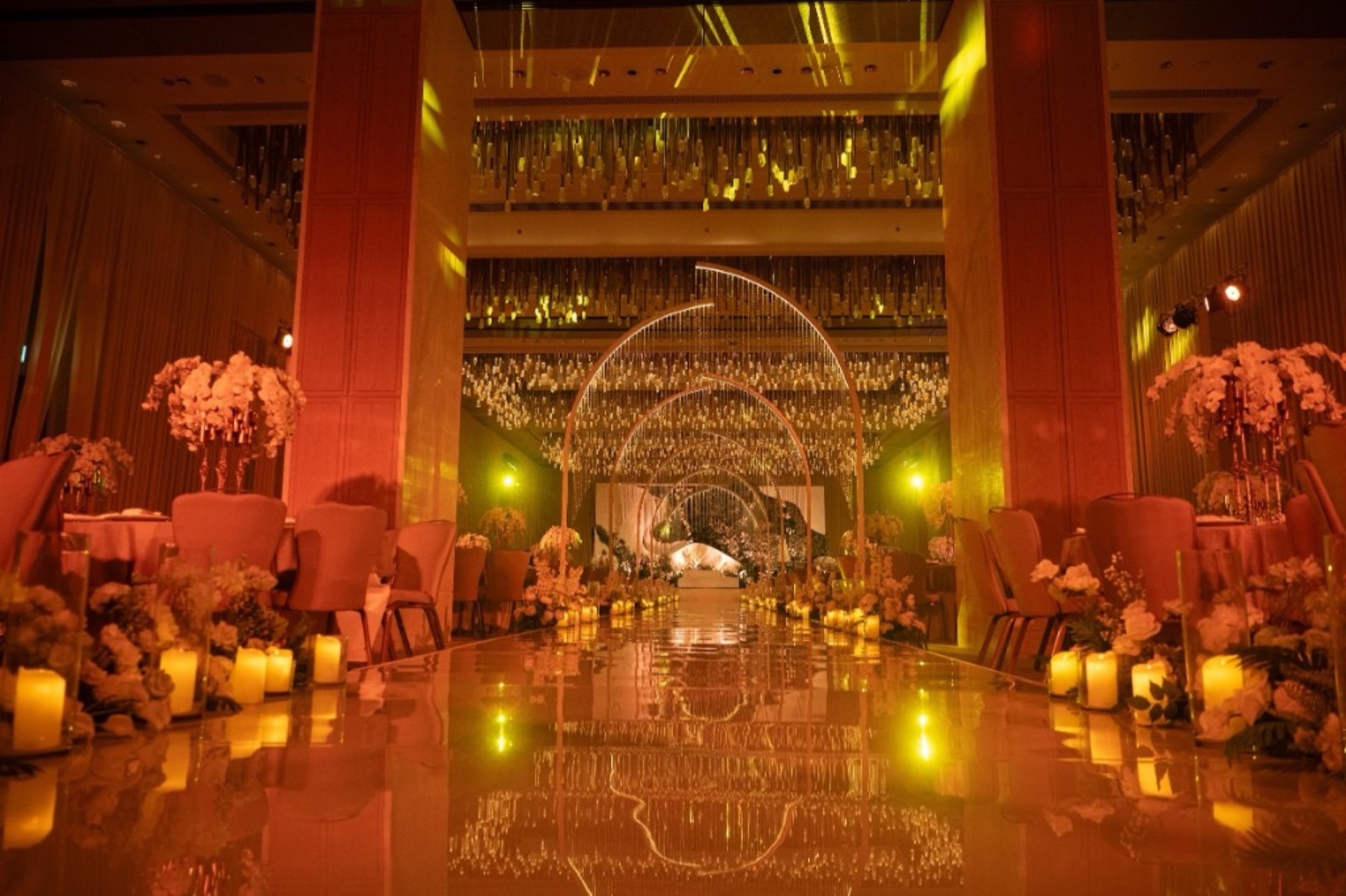 Mandarin Oriental Hotel reception décor aisle and tables