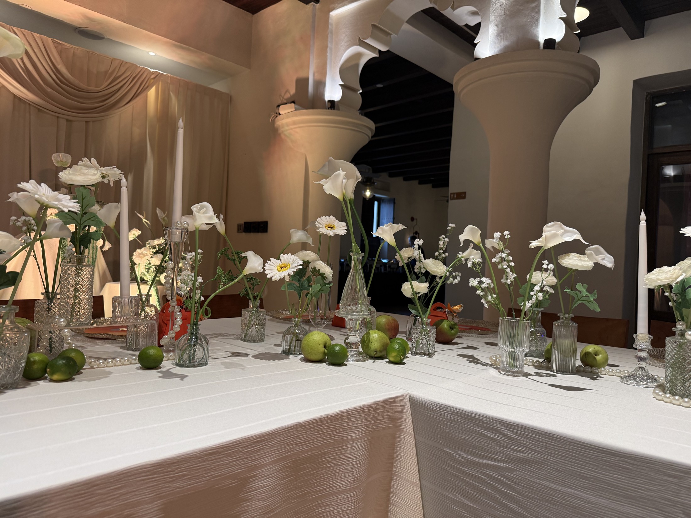Heart2Heart celebration tablescape